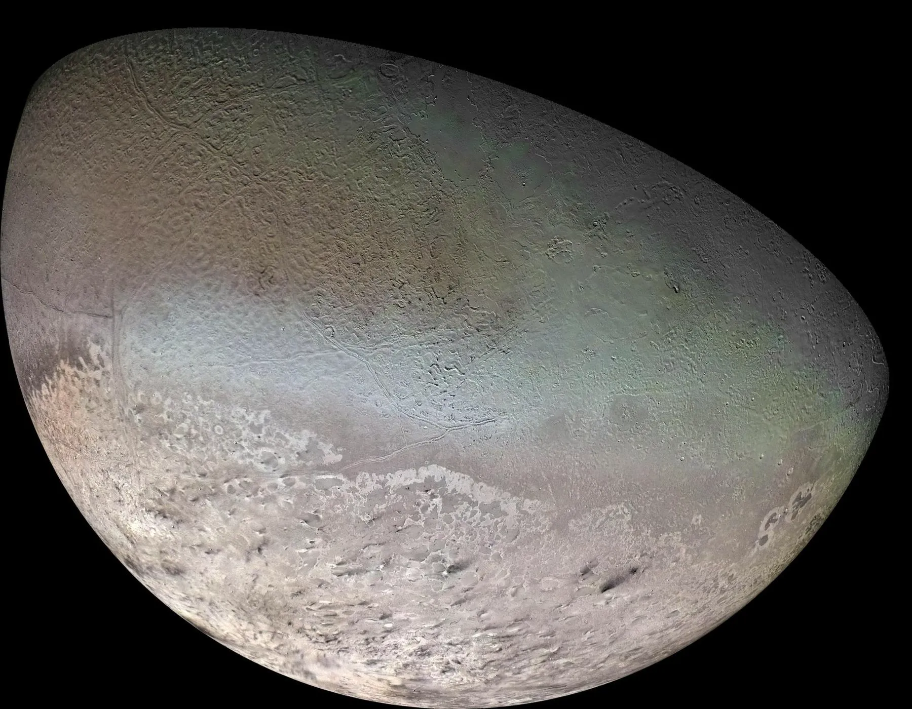 Global fargemosaikk av Triton, den største månen rundt Neptun